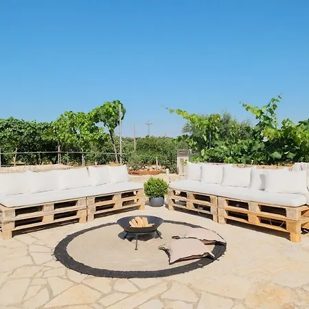 Trullo Natu - Private Villa, Garden & Parking * Альберобелло
