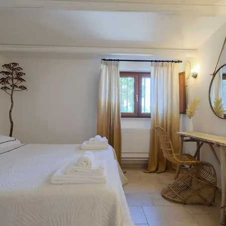 Holiday home Trullo Natu - Private Villa, Garden & Parking
